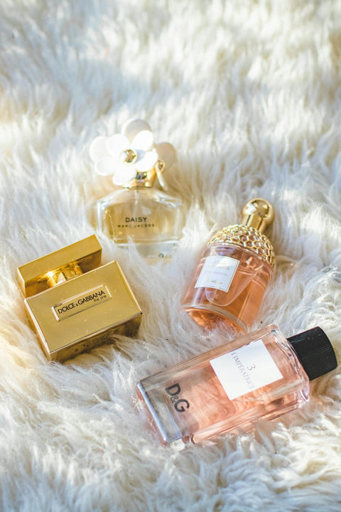 Sniff Your Way to Perfection: The Ultimate Expert Guide to Choosing Your Signature Scent - LES VIDES ANGES